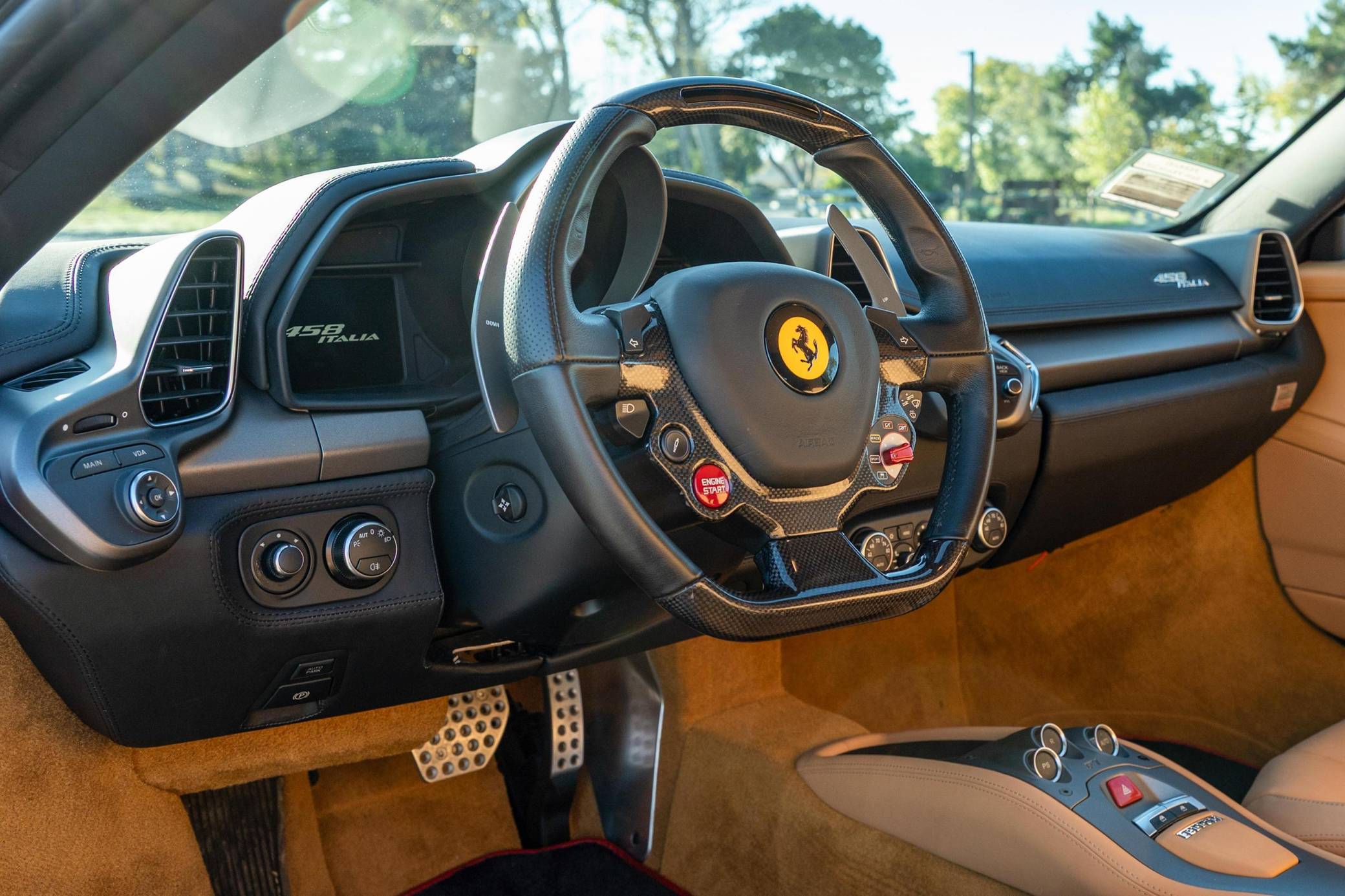 2011 Ferrari 458 Italia — view 6