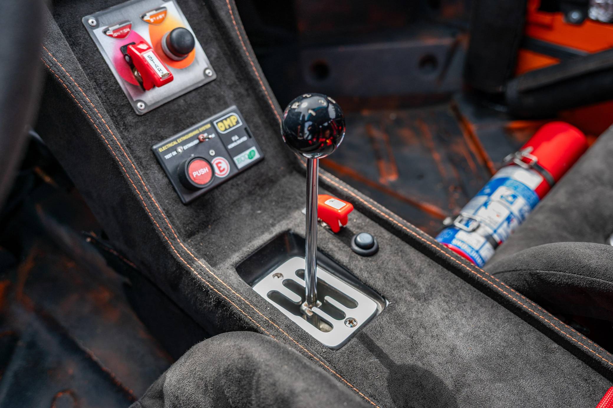 1994 Ferrari 348 tb — view 8