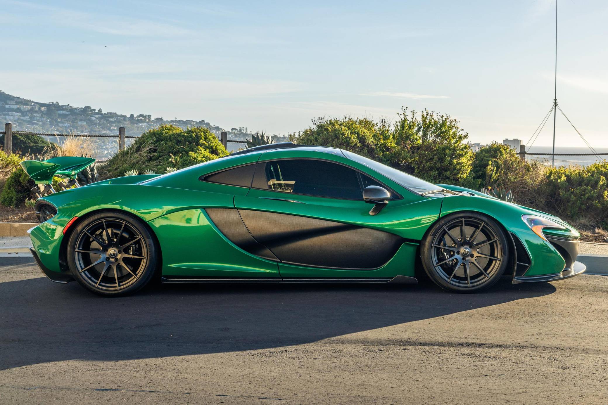 1970 McLaren P1 — view 3