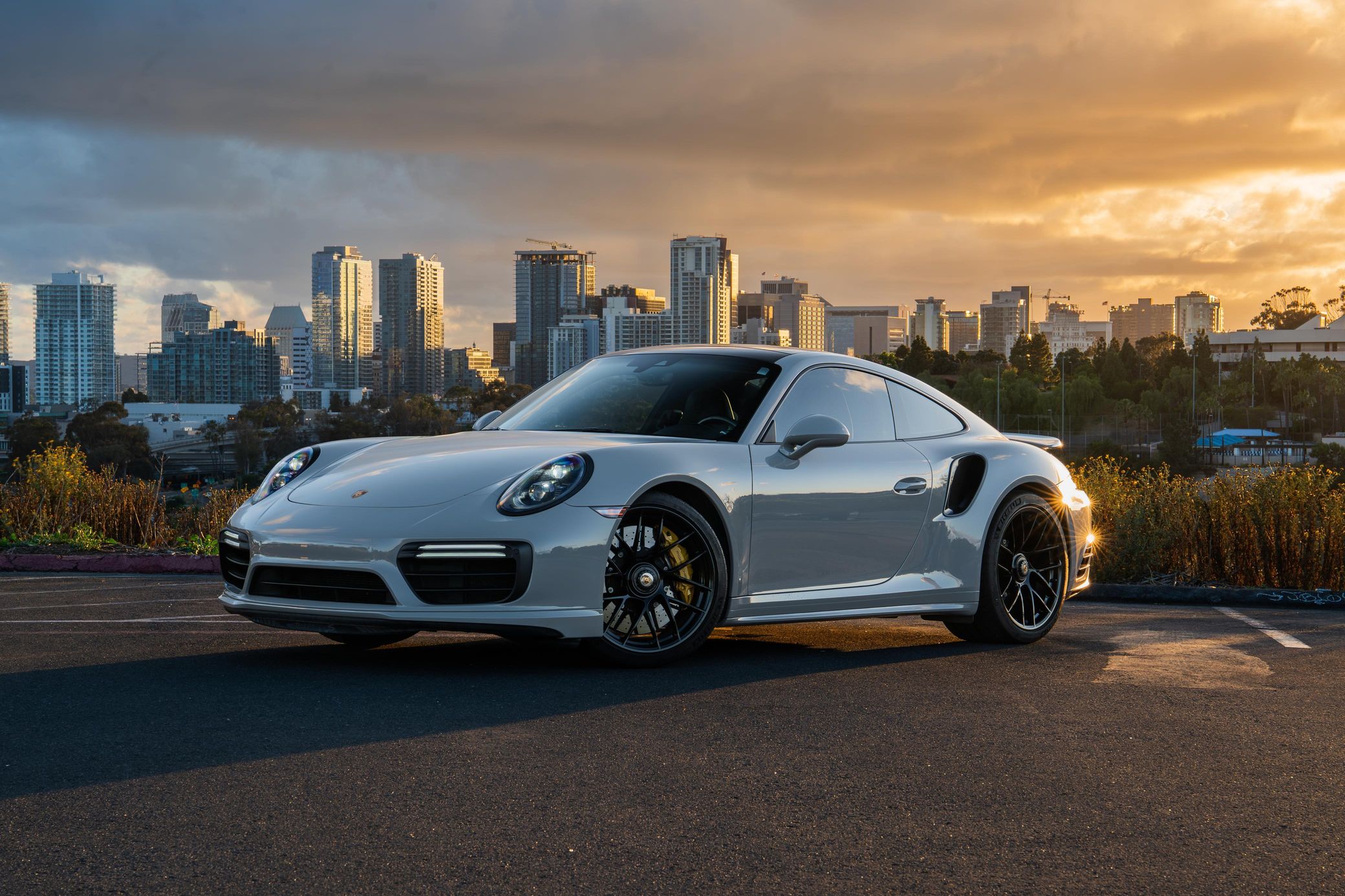 2019 Porsche 911 Turbo S Coupe (992.2) — view 6