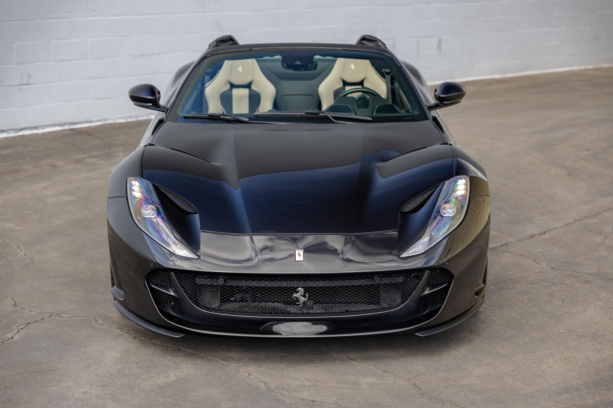 2021 Ferrari 812 Superfast — view 2